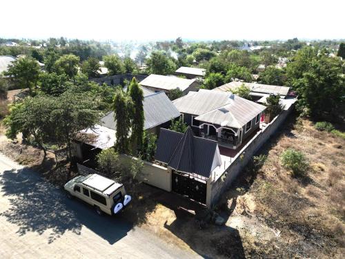 Boma la Ngombe Casa | Catherine home near kilimanjaro international airport JRO