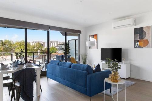 Caulfield Apartamento | Caulfield Elegance: Chic Abode