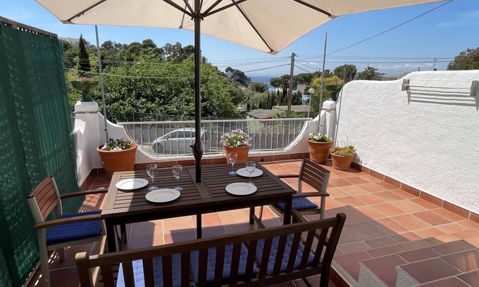 Almadraba-Canyelles Cabaña | CAV. Casa adosada con parking privado a 200m de la playa de Almadraba