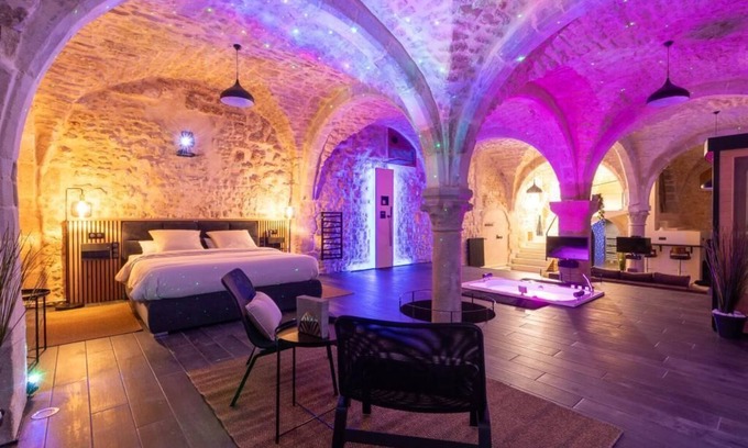 Auxerre Apartamento | Cave et Spa Privatif by Xela