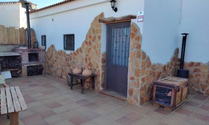 Guadix Cabaña | Cueva en el barrio mas turístico de cuevas frente al mirador.