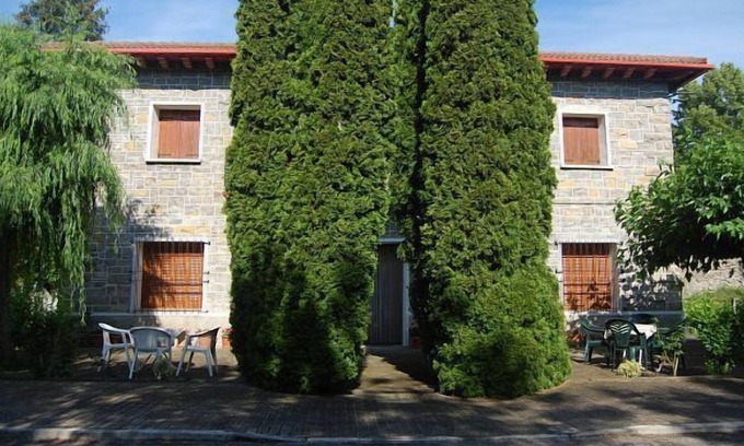 Mediano Apartamento | Casa Cavero Apartamento con jardín y vistas al Pirineo