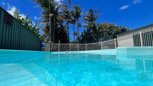Caves Beach Casa | Caves Getaway - Pool, Air conditioned and close to the beach