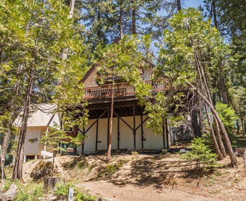 West Village Casa | Cavu Cabin - A Classic Mountainside Escape
