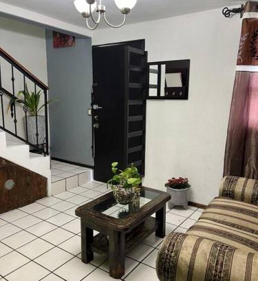 Uruapan Casa | Caza en zona residencial