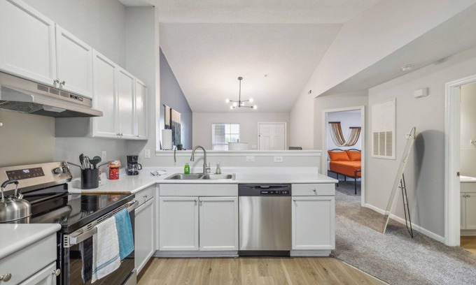Westover Apartamento | CB 3508-301 Fayetteville Oasis I Modern, Comfy