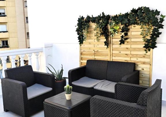 El Molinillo Apartamento | CD-Dúplex, elegante dúplex, céntrico, terraza espectacular, barrio tranquilo