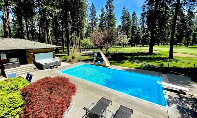 Coeur d'Alene Casa | CdA Hotspot - Hot Tub & Pool