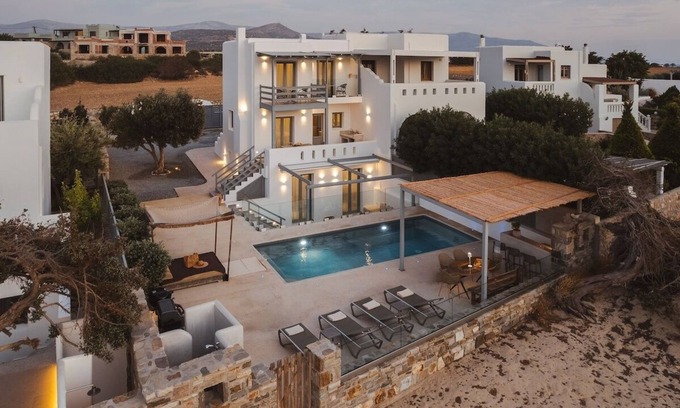 Naxos Apartamento | CEDRO FORESTAL VILLA ALYKO