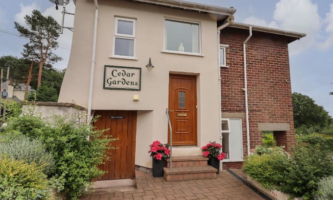 Llanbedr-dyffryn-clwyd Casa | Cedar Gardens