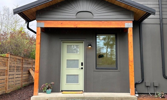 Fairhaven Casa | Cedar guest suite in Fairhaven
