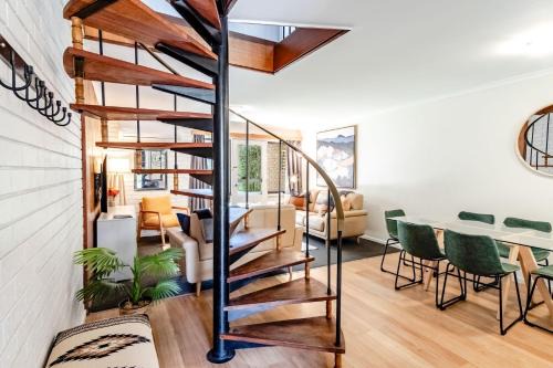 Bright Casa | Cedar Holiday Units - Apartment 4