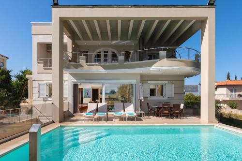 Kounoupidiana Villa | Cedar Tree Villa