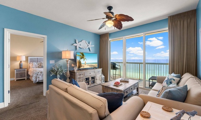 Miramar Beach Condominio | El dormitorio principal se enfrenta al golfo! ChairServicio de silla de playa incluido! Agosto ESPECIALES! 🏝