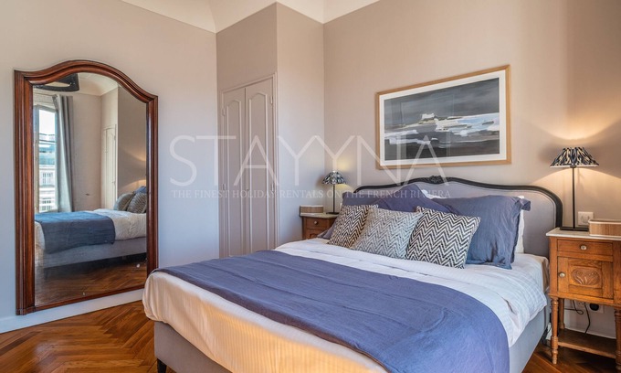 Gambetta Apartamento | Celeste - Hermoso edificio Art Deco
