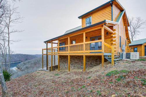 Celina Casa | Celina Cabin with View of Dale Hollow Lake!
