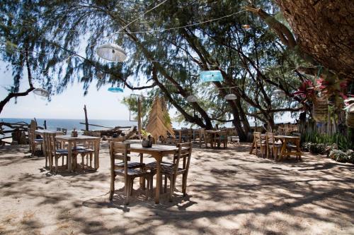 Mondu Complejo | Cemara Beachfront Suite
