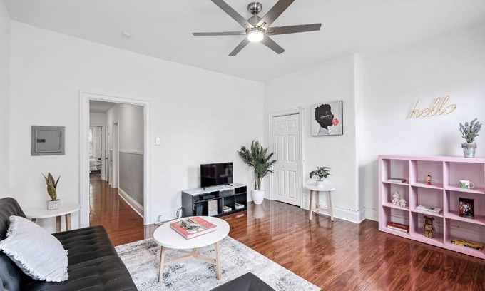 Point Breeze Apartamento | Center City South-Scandinavian Style 1BR by ACT