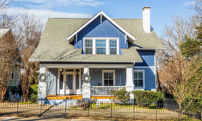 Downtown Casa | Center Downtown Raleigh, 2900sqft Home, Cercado, Porche, Parrilla, Limpio, elegante Nuevo