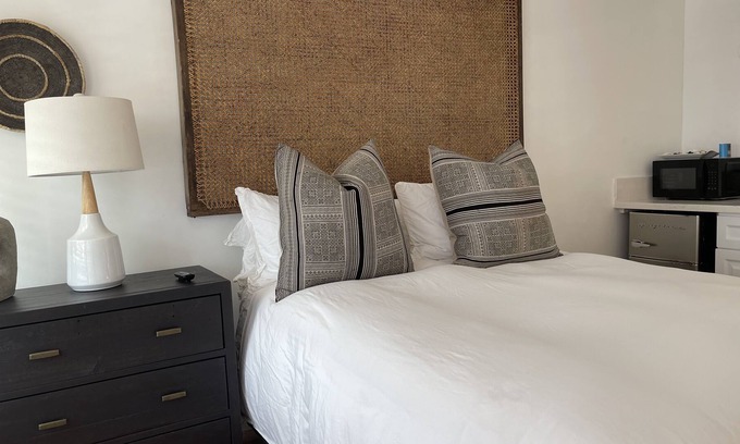 Summerland Cabaña | Center of Summerland