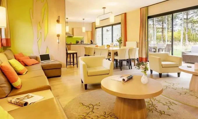 Curcay-sur-Dive Casa | Center Parcs - Domaine du Bois a Deer - VIP Eden Rural 7 habitaciones 12 Personas