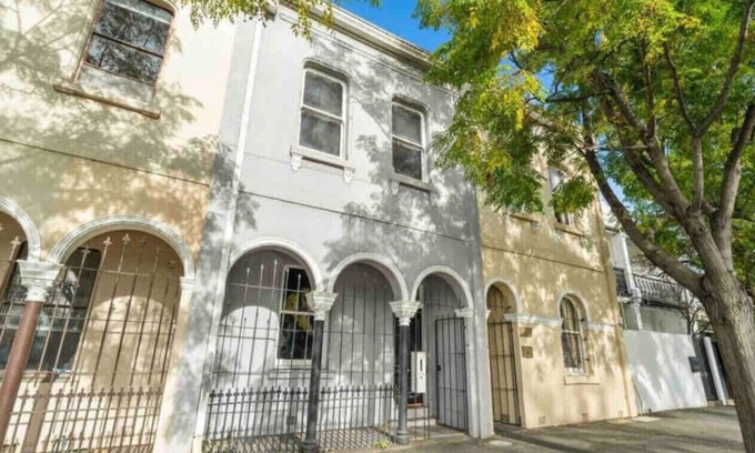 East Melbourne Casa | Centered Victorian Townhouse