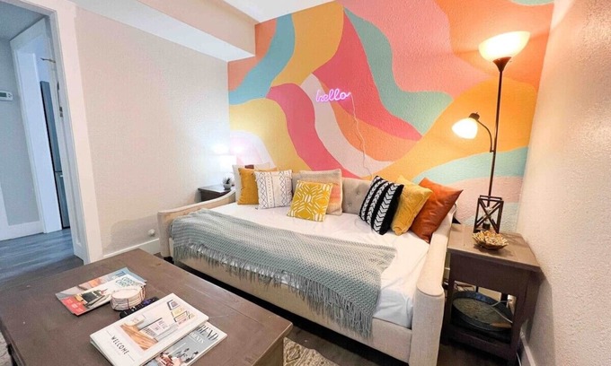 Del Mar Apartamento | Central 1BDR+PetsOK+Extended Stay Discounts
