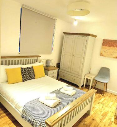 Kennington Apartamento | Central 2Bedroom Apartment with Terrace and Garage