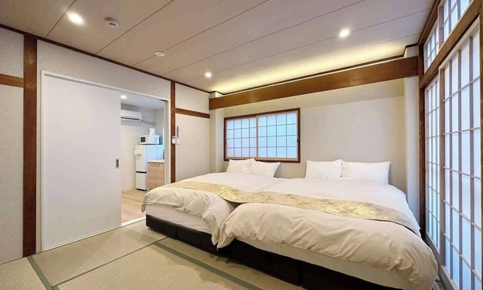 Hiroshima City Centre Apartamento | Central 2BR Apt on Lively Shopping Street