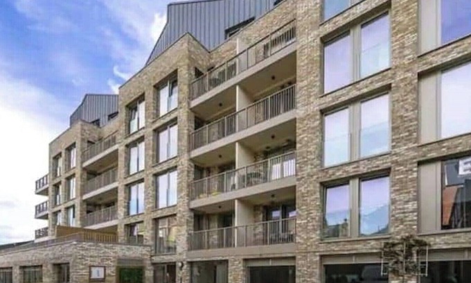 Kilburn Apartamento | Central 3 bedroom Apt/en-suite with a View.