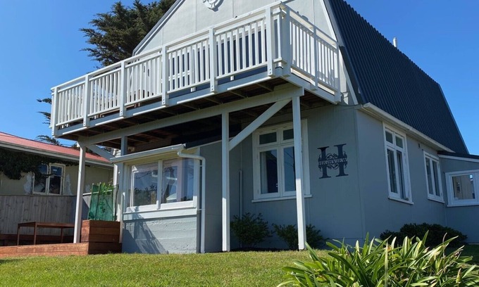 Waitarere Beach Casa | Céntrico y espacioso Waitarere Beach 3 dormitorios, 2 baños con vistas al mar