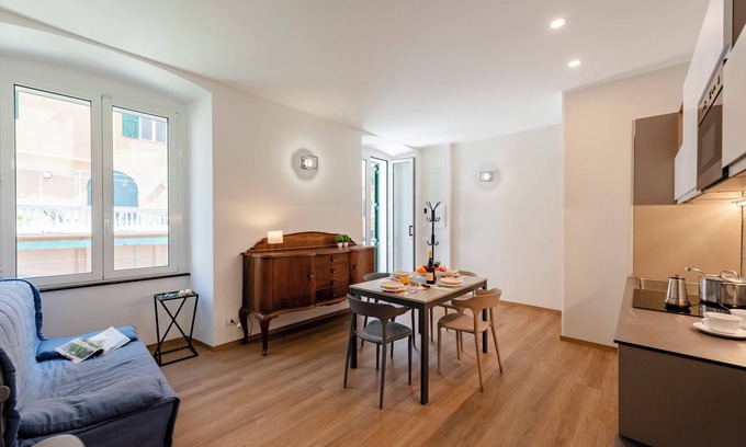 Castelletto Apartamento | Central Apartment In Genova, Genova, Italy