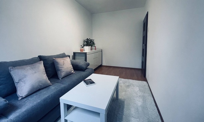 Old City Apartamento | Central Apartments - just 600 metres of Old town, free parking.