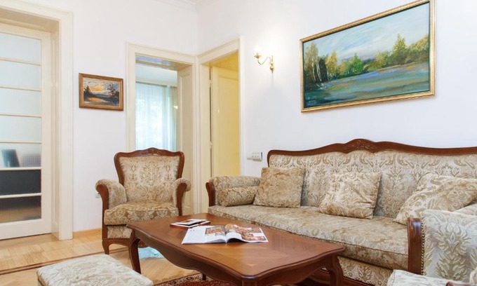 Slavija Apartamento | Central Belgrade Apartment 2