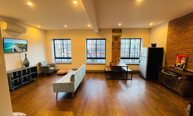 Bedford-Stuyvesant Apartamento | Central Brooklyn Loft. 4 stops to Manhattan.