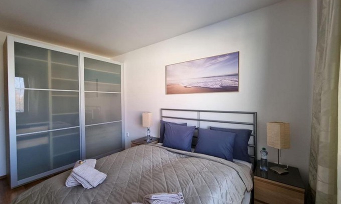 Martin Apartamento | Central business apartment - FREE PARKING
