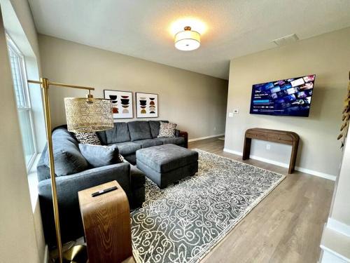 Cedar Falls Apartamento | Central Cedar Falls New Construction Townhome!