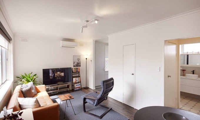Collingwood North Apartamento | Central Classic Collingwood Modern Apt.