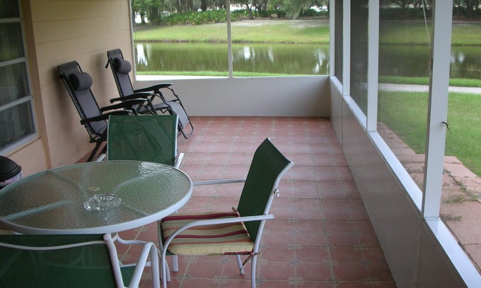 Fedhaven Villa | Florida Central Waterfront Community Safe & Tranquil, piscina climatizada para canotaje