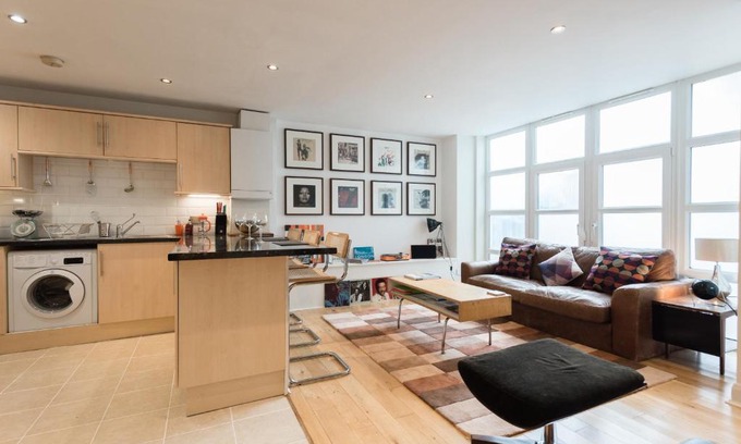 Kennington Apartamento | Central Home with Parking near Waterloo & St Thomas & Big Ben & Parliament