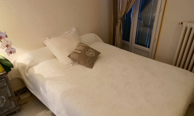 Centre Ville Hotel | Central Hotel