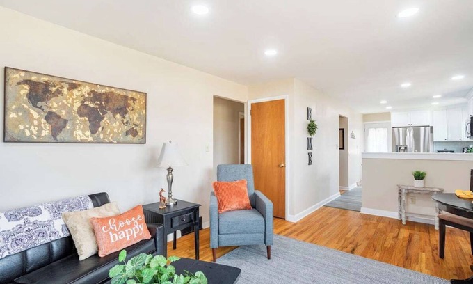 Whitehall Casa | Central in Lehigh Valley 60 day minimum near hospitals, universities & highways