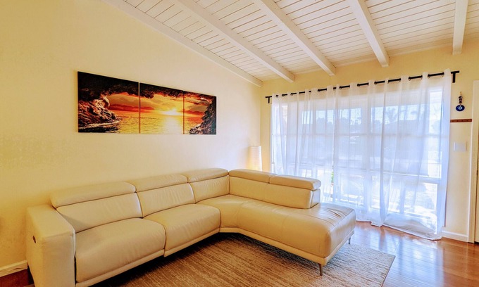 Serra Mesa Casa | Central location - 3br/2ba. Stay weekly. Clean, safe, quiet.