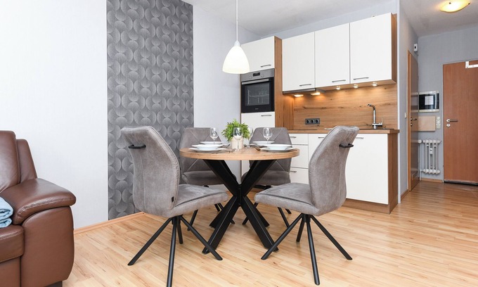 Wangerooge Apartamento | Ubicación central, cerca de la playa, 2 sep. Habitación, no fumadores, wifi gratuito.