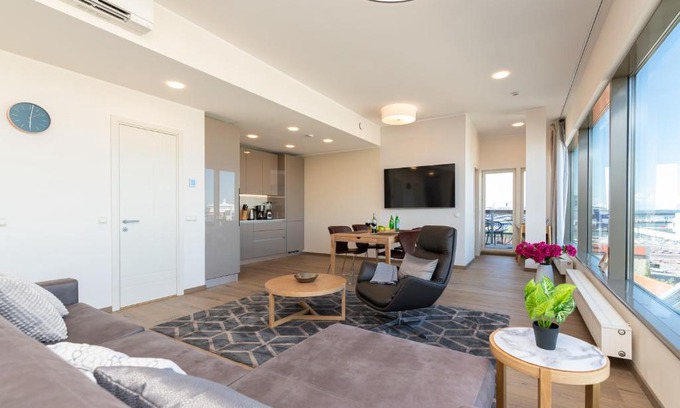 Kesklinn Apartamento | Central Lootsi Penthouse