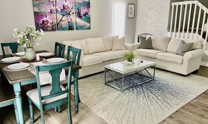 Southside Casa | Central Mandarin, quiet, Convenient neighborhood!