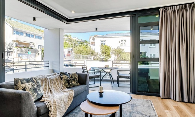 Bantry Bay Apartamento | Central Minimalist 1bed by the Ocean The Bantry