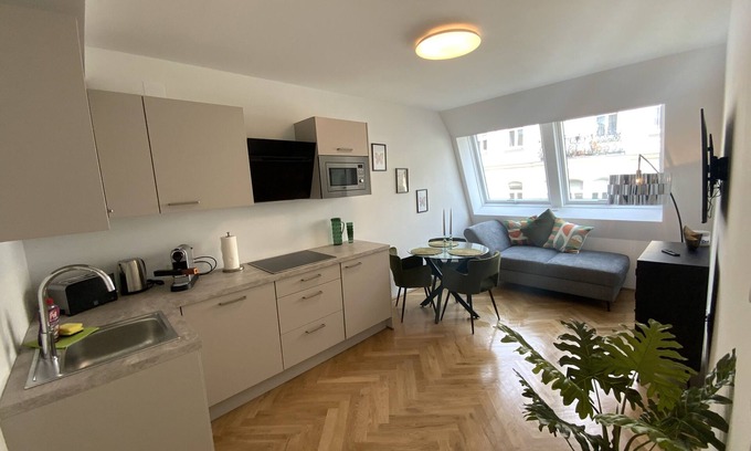 Weißgerber Apartamento | Central & Modern in Trendy Area | HG22