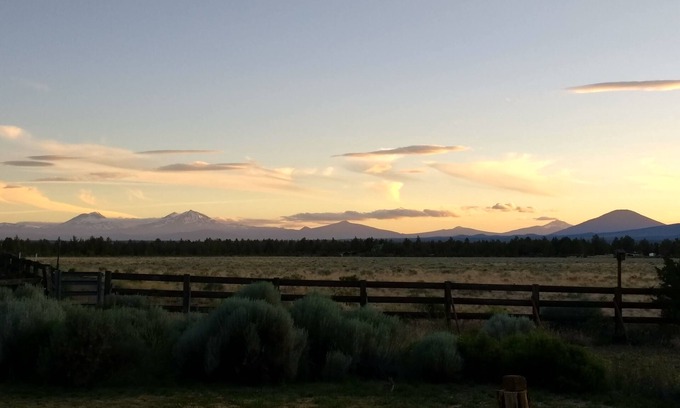 Crooked River Ranch Casa | Escape del centro de Oregon - Vistas a la montaña - WIFI - Aire acondicionado