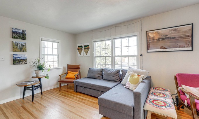 Rapid City Casa | Central Rapid City Home w/ Sunroom & Fireplace!